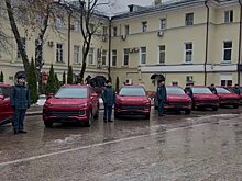 Власти передали 20 электромобилей "Москвич 3е" столичному управлению МЧС РФ