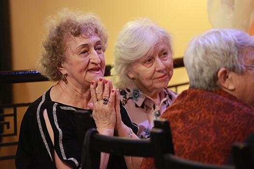 Новые пенсионные удостоверения начали выдавать жителям Новосибирска