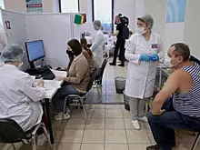 В России не исключили возвращения к обязательной вакцинации от коронавируса