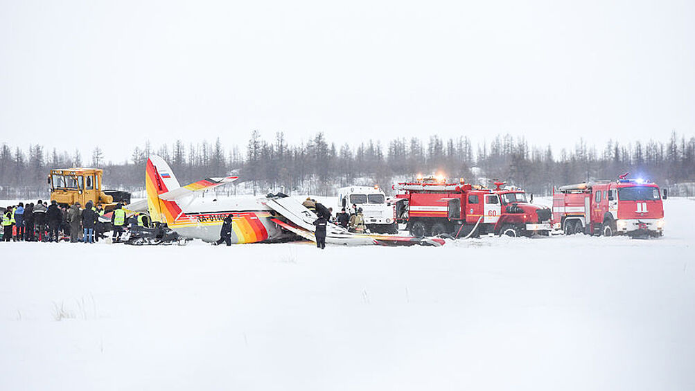  Последствия жесткой посадки самолета Ан-2 в аэропорту Нарьян-Мара, 19 декабря 2017 года 