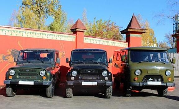 Сотрудники нижегородского зоопарка закупили автомобили для нужд армии