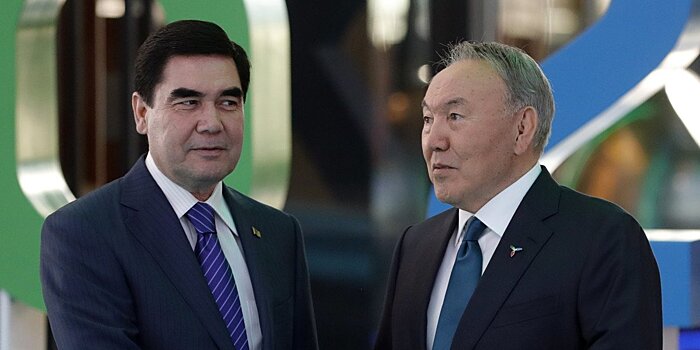 Бердымухамедов и Назарбаев обсудили сотрудничество в борьбе с COVID-19