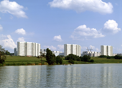 Местные жители поделились воспоминаниями о самом зеленом районе Москвы