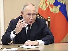 Путин заявил о борьбе России за право быть самой собой