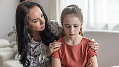 Как поговорить с ребёнком об убийствах в школах: рекомендации психологов