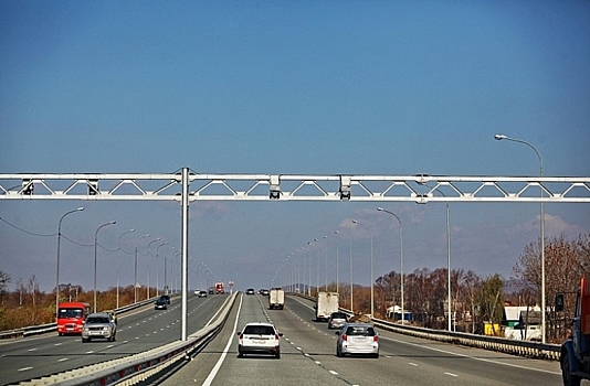 На приморских дорогах ввели ограничения для большегрузов