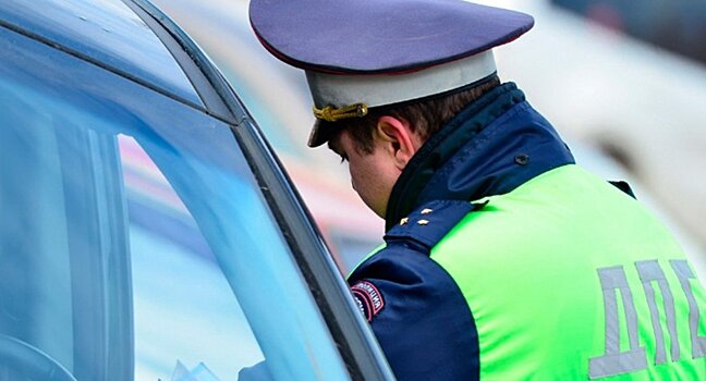 В Москве пьяный водитель покусал гаишников