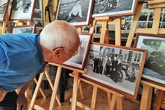 Жители ульяновского села оцифруют фотолетопись своей малой родины