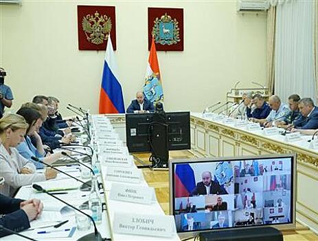 Губернатор дал месяц на подготовку целевой программы по реконструкции детских площадок