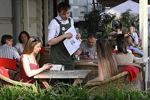 Оплата не прошла: Рестораны ждут налоговых льгот из-за падения посещаемости