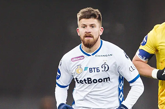 Данил Глебов получил травму в матче с «Рубином». Хавбек «Динамо» вернется в строй после ноябрьской паузы