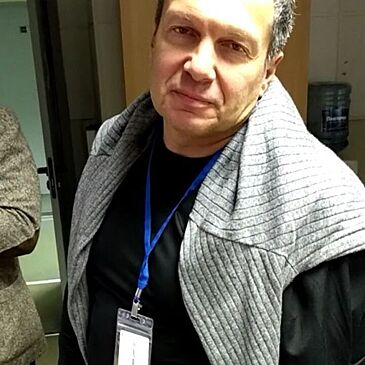 «Бабушкин свитер?»: Владимир Соловьев умеет удивить не только в эфире