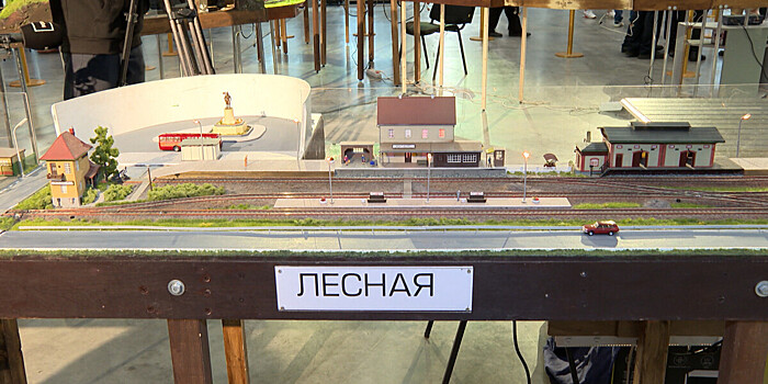 Выставка миниатюрных поездов и станций развернулась на ВДНХ