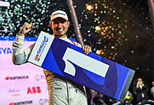 Джейк Деннис победил в первой гонке Формулы E в Саудовской Аравии