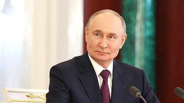 Путин поздравил студентов с наступающим Татьяниным днем