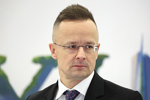 Сийярто: лидеры ЕС хотят втянуть всю Европу в войну с Россией