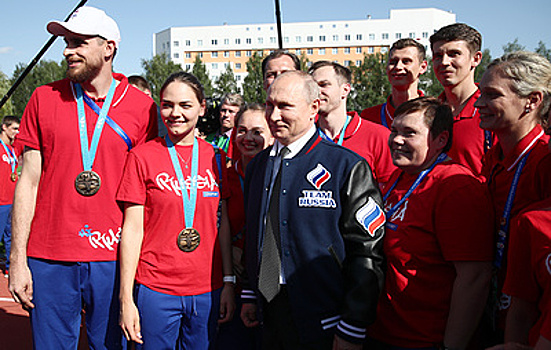 Путин уверен в новых успехах российских спортсменов, отличившихся на Европейских играх
