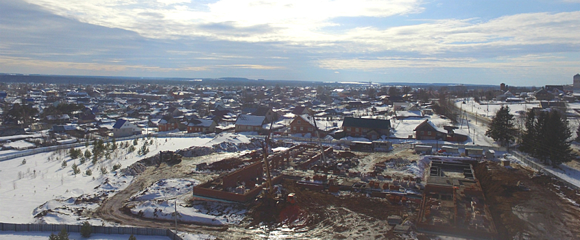 В Удмуртии продолжается строительство школы в Кезу