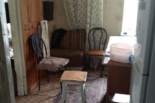 Жителя Новосибирска задержали за истязания сына и жены