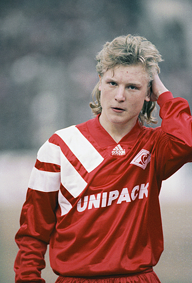Летом 1994-го игрок перешел в немецкий «Вердер», на тот момент один из лучших клубов Германии, и провел очень успешный первый сезон, забив 14 голов. В итоге «Вердер» отставал от ставшей чемпионом «Боруссии» всего на одно очко. 
