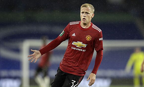 «Ювентус» попробует арендовать у «Манчестер Юнайтед» ван де Бека