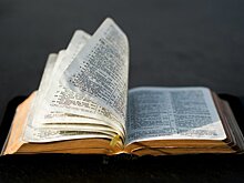 Продажи религиозных книг в Великобритании выросли на 6,2% в первой половине 2025 года