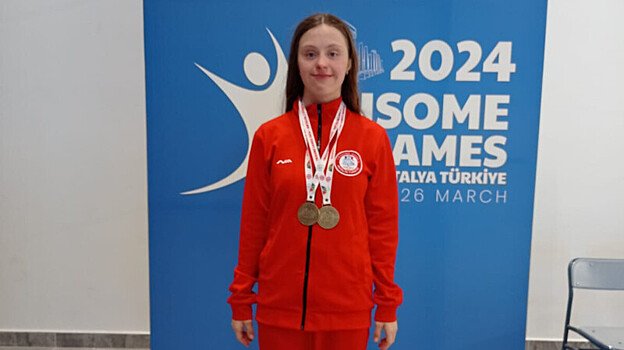 «Уникальная русалка» Ангелина Макарова завоевала на Трисомных играх четыре медали