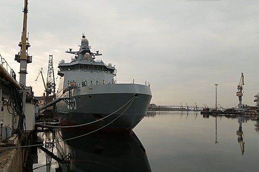 Экипаж первого патрульного ледокола "Иван Папанин" заселился на корабль