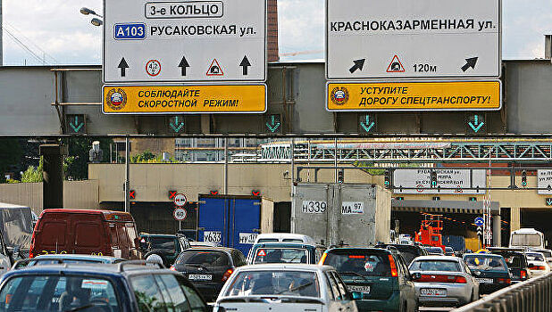 В Москве ограничили движение на участках ТТК
