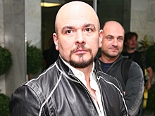 Автомобиль певца Трофима попал в аварию в Новой Москве