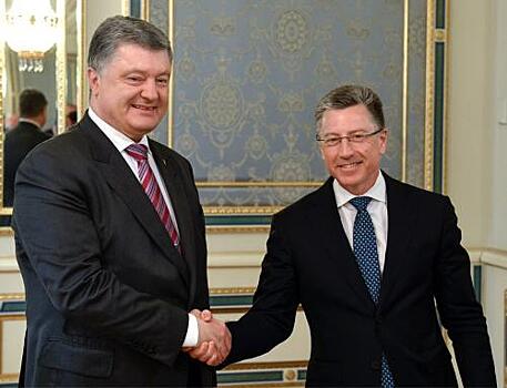 Порошенко и Волкер обсудили ситуацию в Донбассе