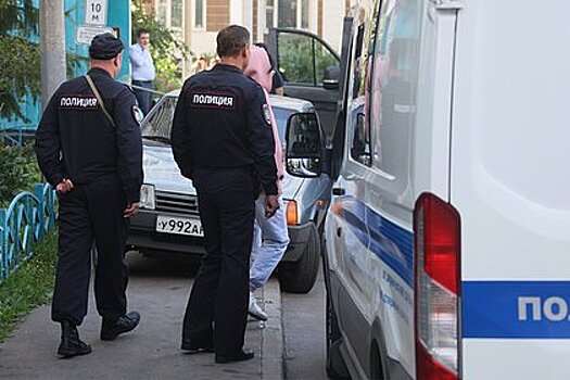 Россиянин устроил стрельбу возле детского сада из-за сноса забора