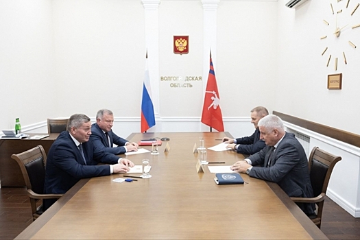 Андрей Бочаров и председатель ДОСААФ обсудили вопросы патриотического воспитания