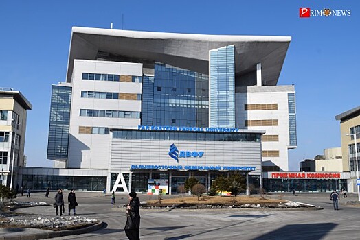 Виртуальный офис крупной компании создали магистранты на хакатоне «Кибервосток» в ДВФУ