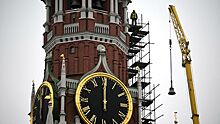 На Спасской башне Кремля установили новые колокола
