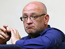 «Не открою, ковид»: как проходили обыски у депутата Резника