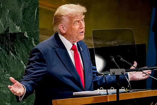 «Всё остальное делайте сами». Трамп обозначил позицию по Украине. Что на самом деле стоит за его обещаниями?