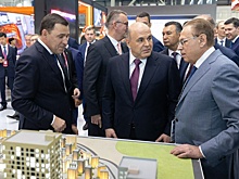 Михаилу Мишустину на выставке "Иннопром" презентовали университетский кампус
