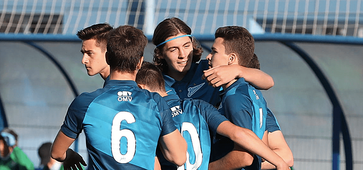 Зенит U16 разнес ЦСКА 7:2, а Зенит U17 победил армейцев 3:1. Обе команды из Петербурга лидируют в ЮФЛ, не теряя очков