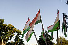 Только победа: таджикистанцы примут участие в конкурсе "Во весь голос"