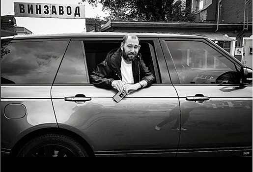 Какие машины выбирает Семен Слепаков?
