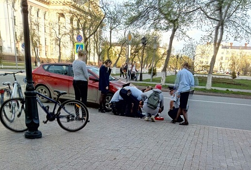 На улице Водопроводной иномарка сбила ребенка-велосипедиста