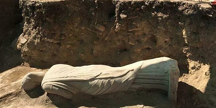 В Турции нашли статую возрастом 1700 лет