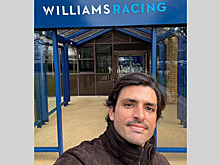 Карлос Сайнс впервые приехал на базу Williams