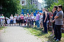 Жители Академического района от мала до велика приняли участие в «Вахте памяти»