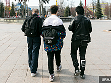 В Тюменской области банда подростков обокрала магазин вейпов