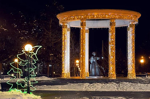 Администрация Тобольска показала эскизы главных новогодних елок города