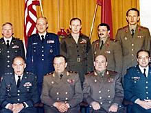 Последняя фотосессия американца: Артура Николсона застрелили у танка Т-80
