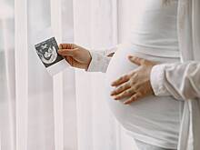 Школьницам начнут платить за беременность в российском регионе