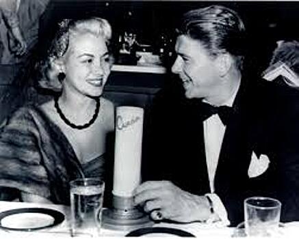 Моника Льюис и Рональд Рейган